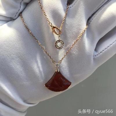 余七月:御時(shí)尚珠寶18K系列產(chǎn)品(一),給你的是心動(dòng)的那一刻!